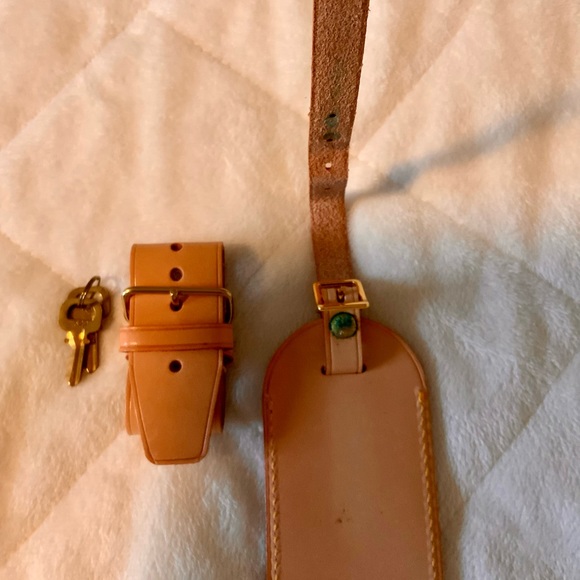 Authentic Louis Vuitton Vachetta luggage travel tag. - Picture 4 of 5